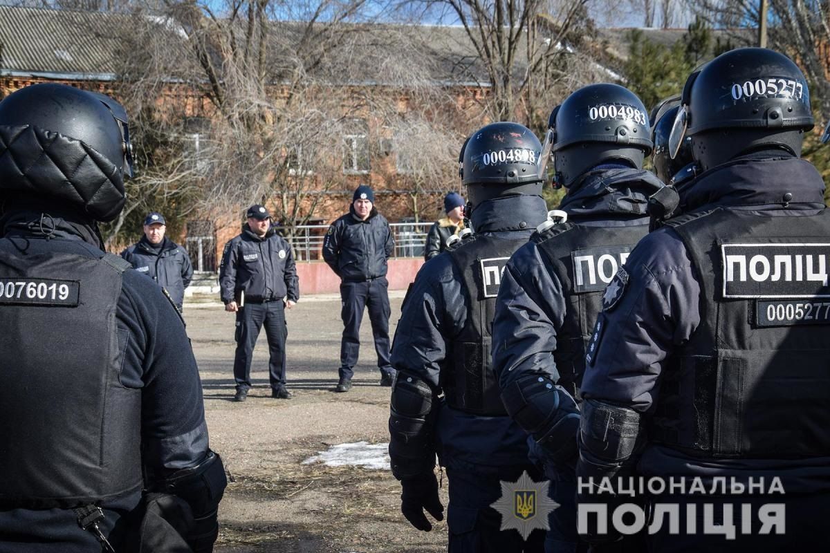Нацполіцію перевели на посилений режим несення служби