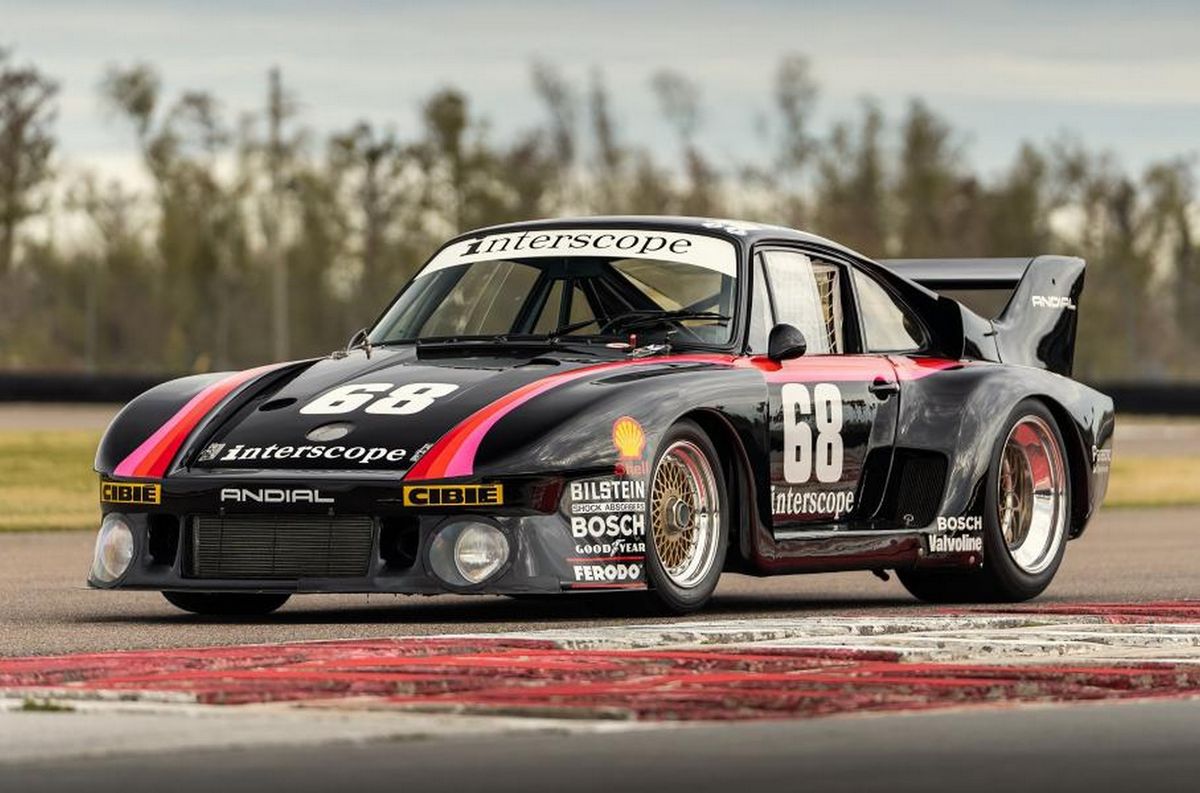 Гоночний Porsche 935 продають за два мільйони доларів