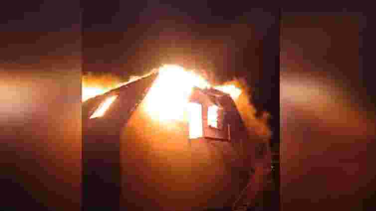 У молитовному будинку на Волині виникла масштабна пожежа
