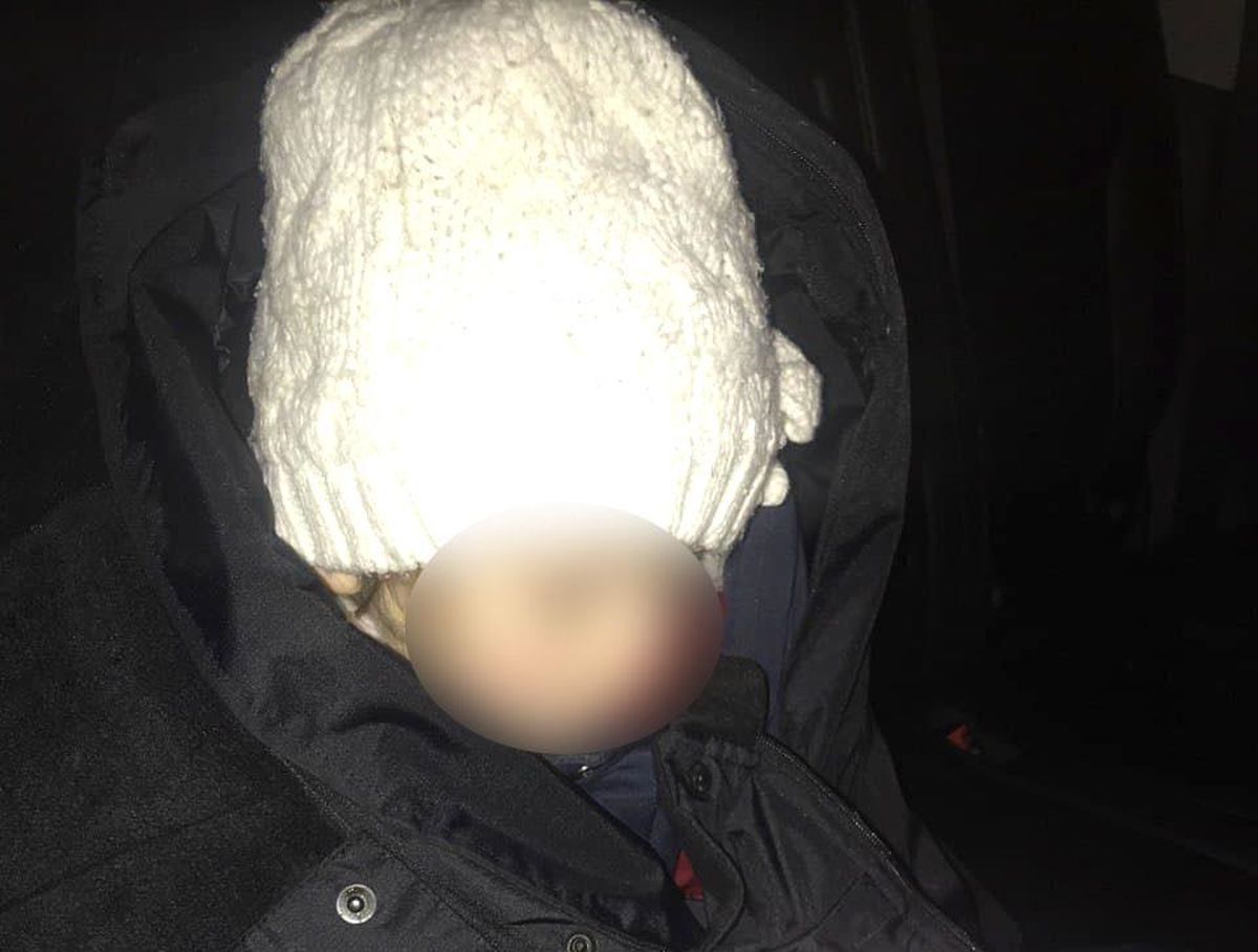 Зниклу 9-річну школярку знайшли за 10 км від дому на Рівненщині