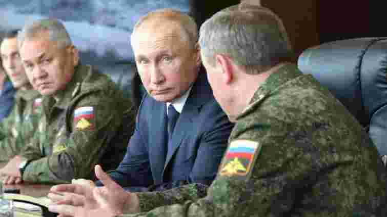 Путін доручив ввести війська на окуповану територію Донбасу