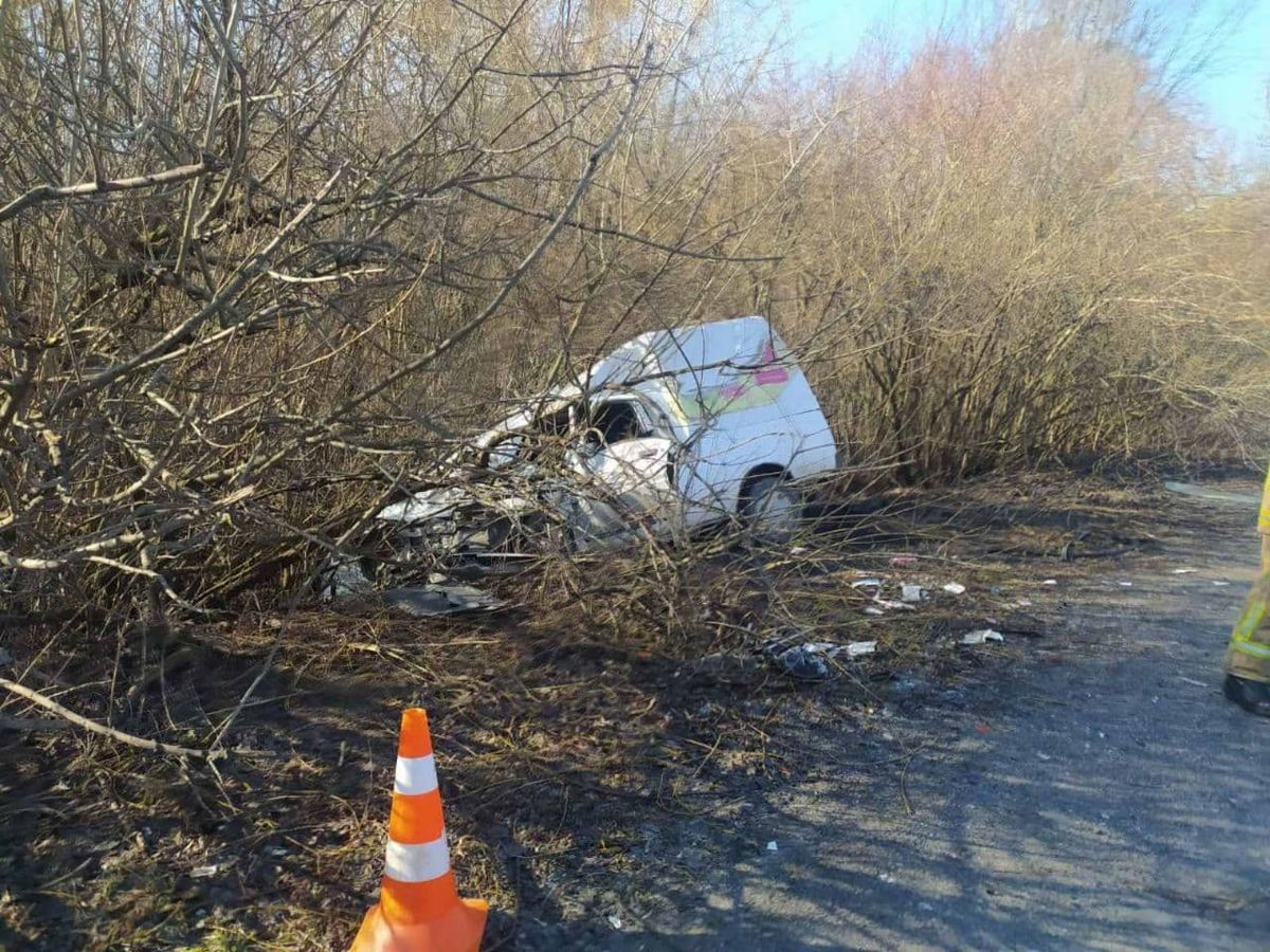 Троє людей постраждали у лобовій ДТП під Шепетівкою