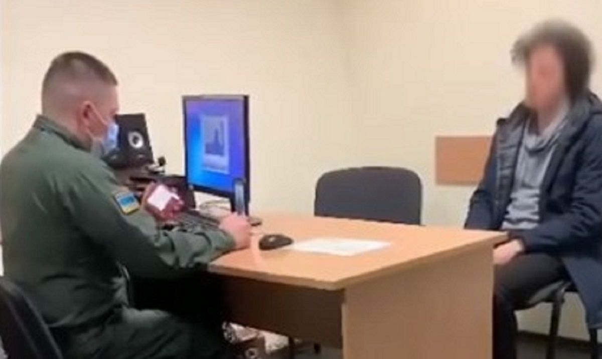 Львівські прикордонники не пустили в Україну росіянина, що незаконно літав у Крим