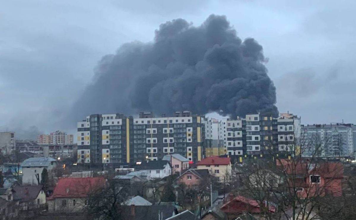 Росіяни обстріляли аеродроми в Коломиї та Івано-Франківську
