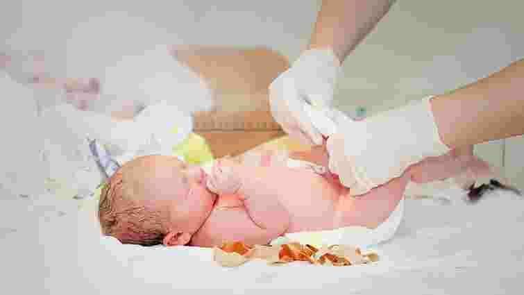 У бомбосховищі Херсона народилися двоє здорових хлопчиків У бомбосховищі Херсона народилися двоє здорових хлопчиків