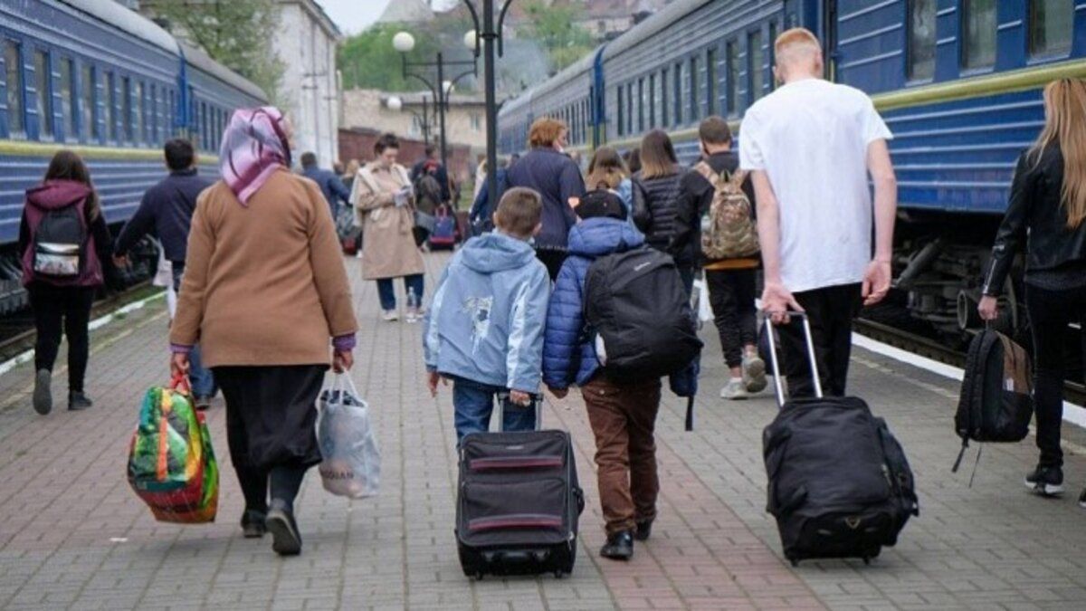 Власників готелів на Буковині просять надати прихисток переселенцям