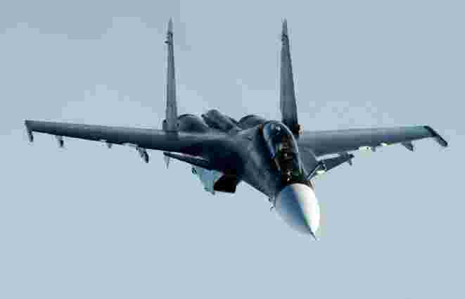 Українські військові над Чорним морем збили російський винищувач Су-35 