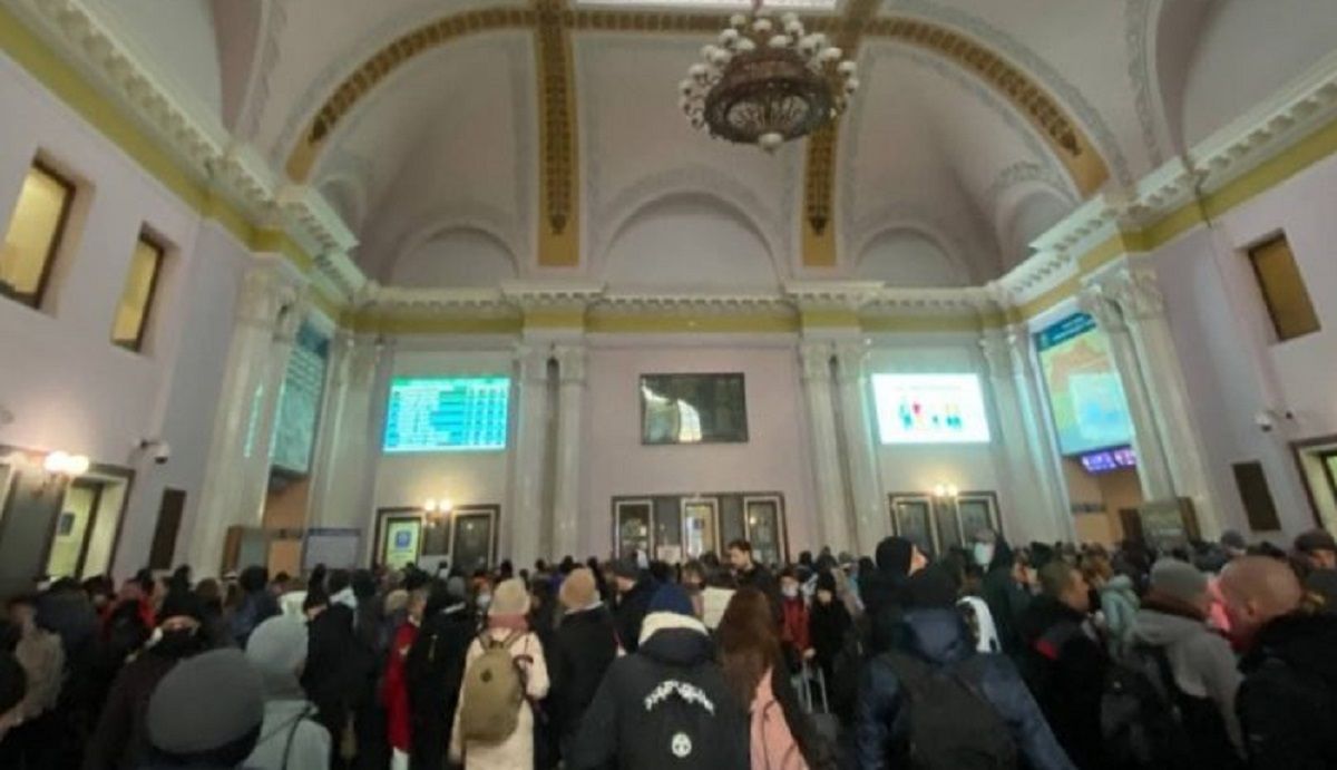 Львівщина вже прийняла понад 30 тис. біженців, ще 100 тис. виїхали до Польщі