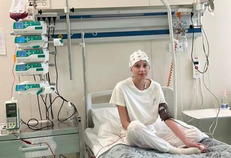 Київські трансплантологи під обстрілами провели пересадку кісткового мозку