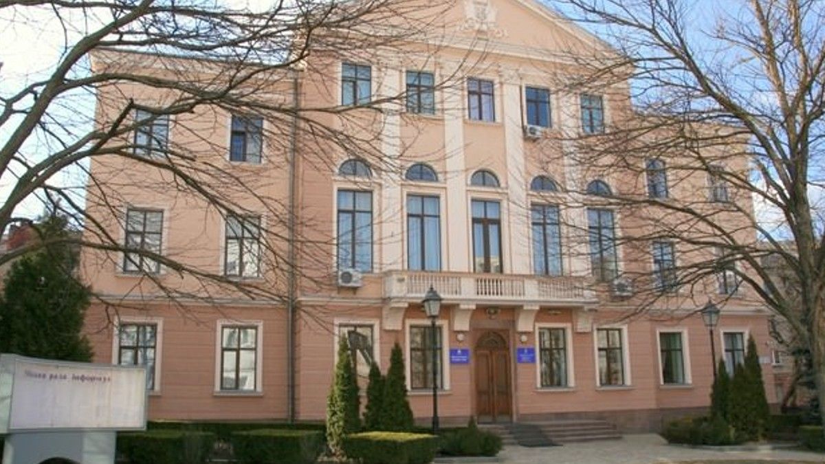 У Тернополі зобов'язали чоловіків-біженців ставати на військовий облік