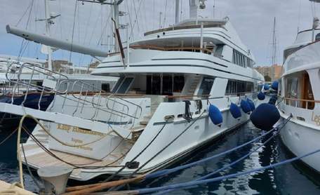 Українець затопив приватну яхту російського чиновника за 7 млн євро