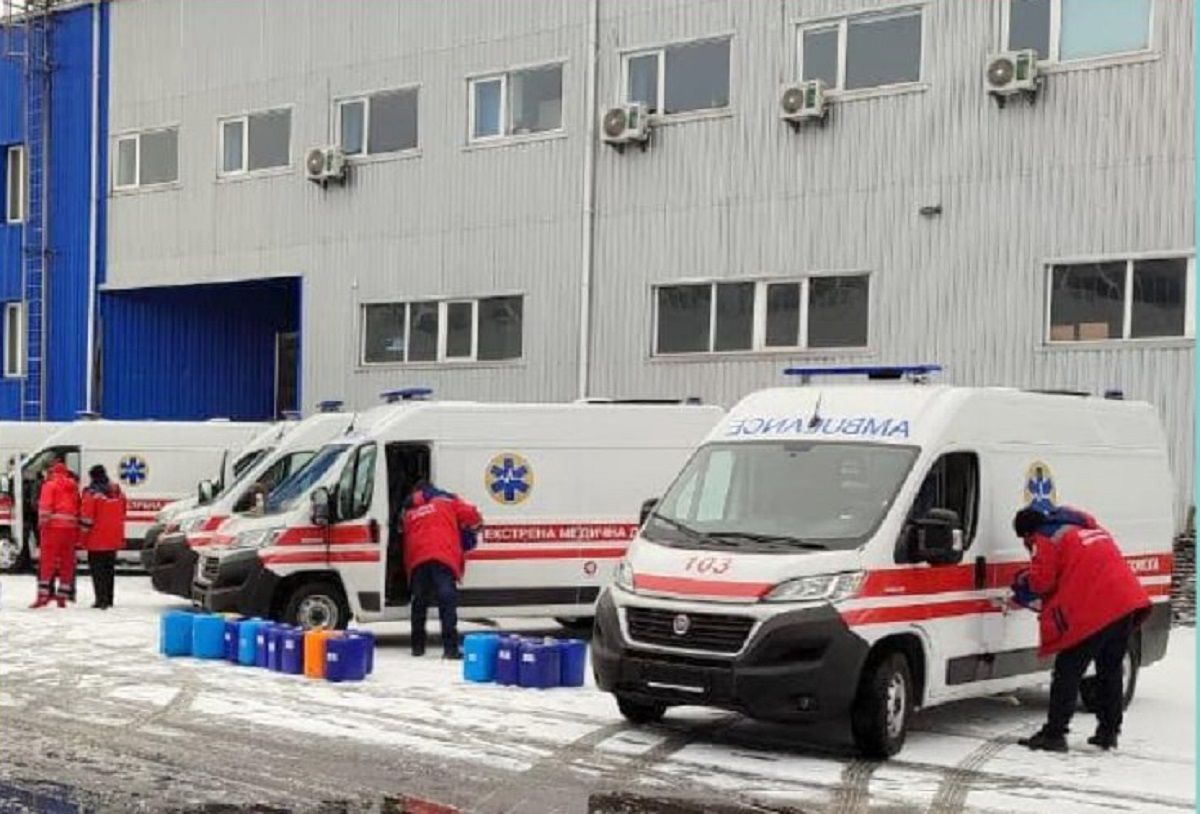Центри екстреної медичної допомоги отримали 52 «швидкі»