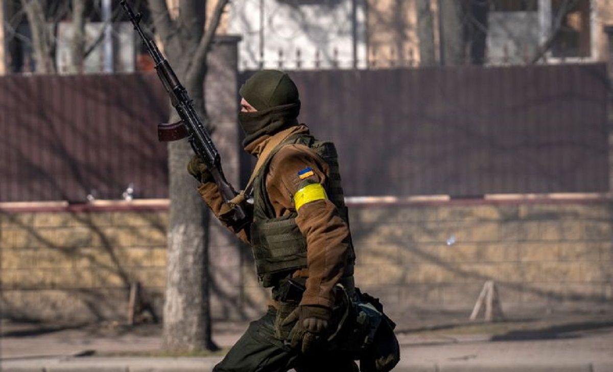 80% українців готові зі зброєю воювати з російськими окупантами