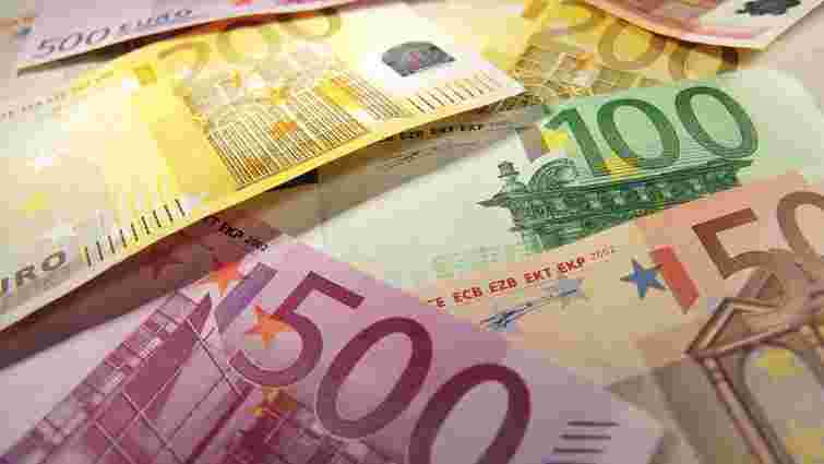 Євросоюз заборонив ввозити євро в Росію, а Росія – вивозити валюту