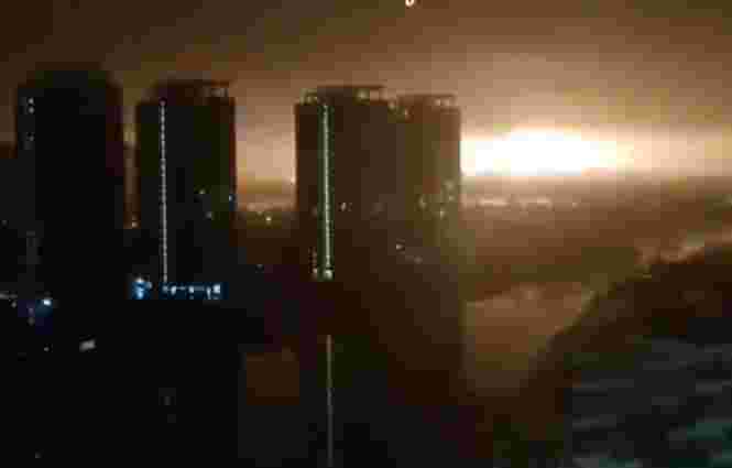 Уночі в різних районах Києва пролунали чотири вибухи