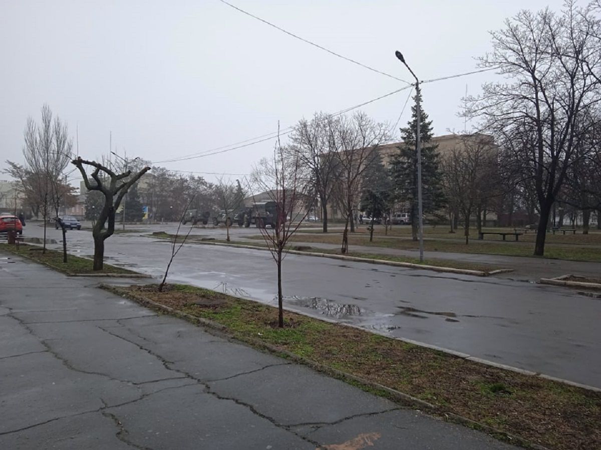 Росіяни звозять до Херсона людей на фейковий сепаратистський мітинг