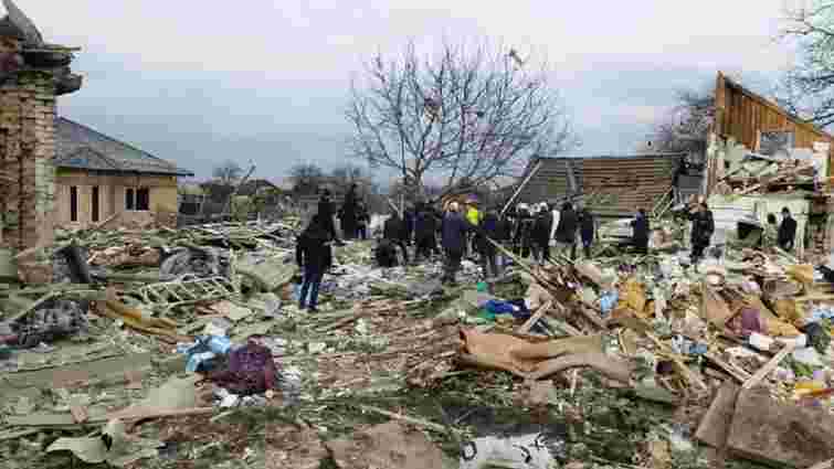 Троє дітей загинули внаслідок обстрілів села біля Києва