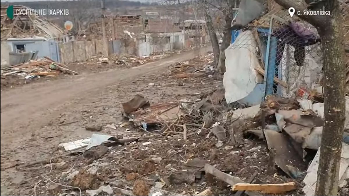 Російська авіація вщент знищила ціле село під Харковом