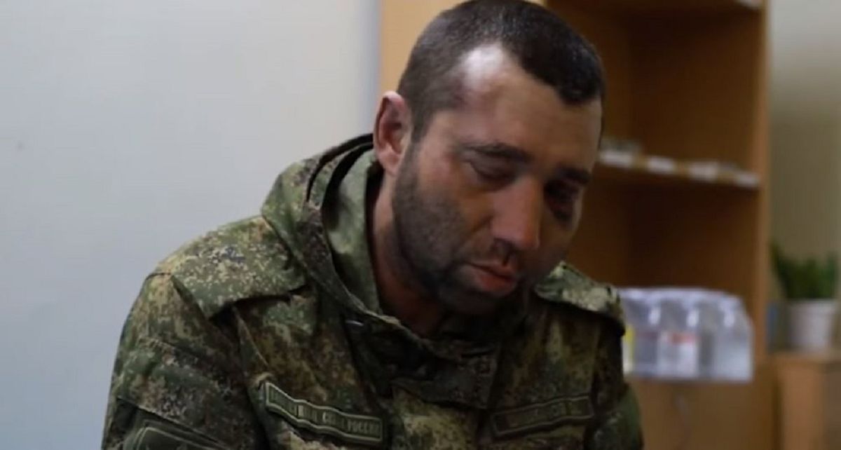 Українські військові захопили в полон майора-зрадника з Криму