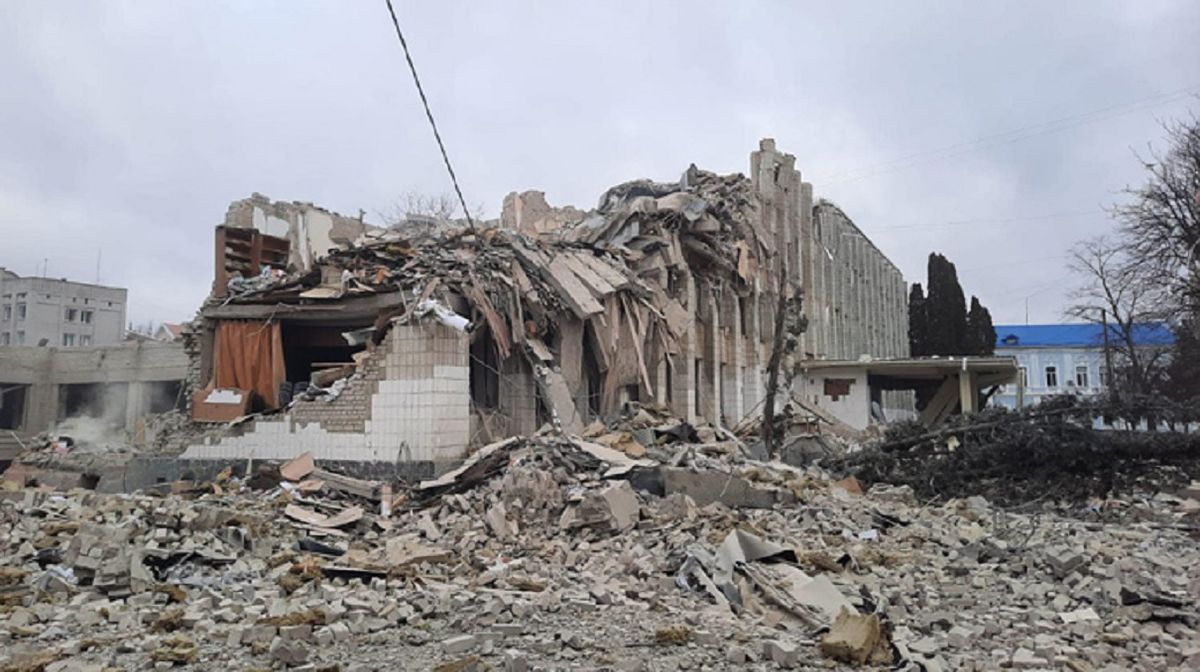 Від початку вторгнення війська РФ зруйнували або пошкодили 211 шкіл