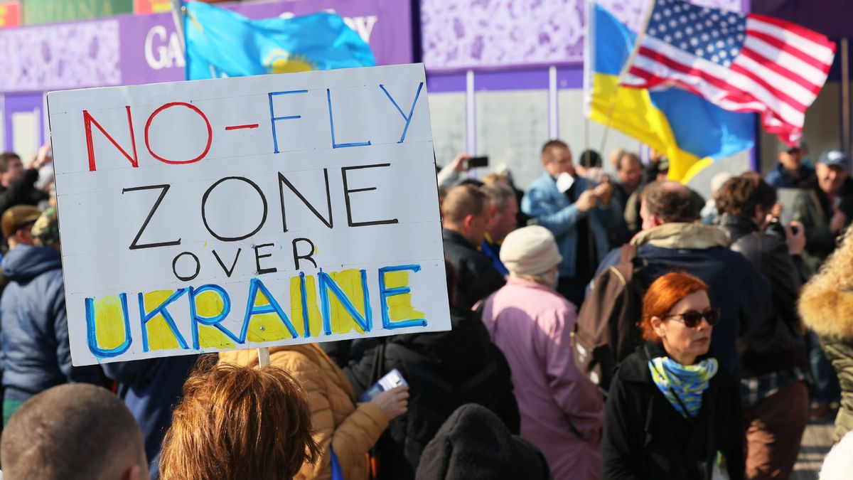 В оточеному росіянами Маріуполі від зневоднення померла 6-річна дівчинка