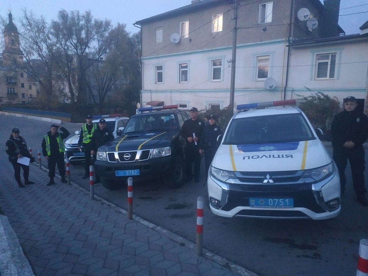 Поліція затримала тернопільського активіста за фейки про рух військової техніки