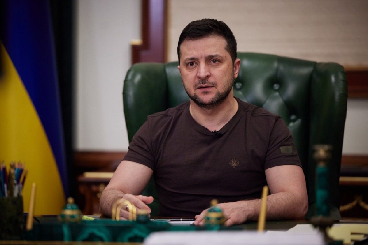 «Вони мають чіткий наказ тримати Маріуполь у заручниках, знущатися з нього»
