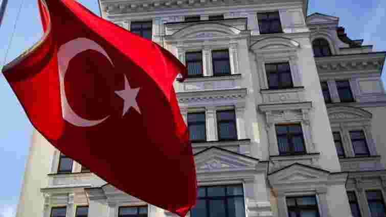 Туреччина переносить своє посольство з Києва до Чернівців
