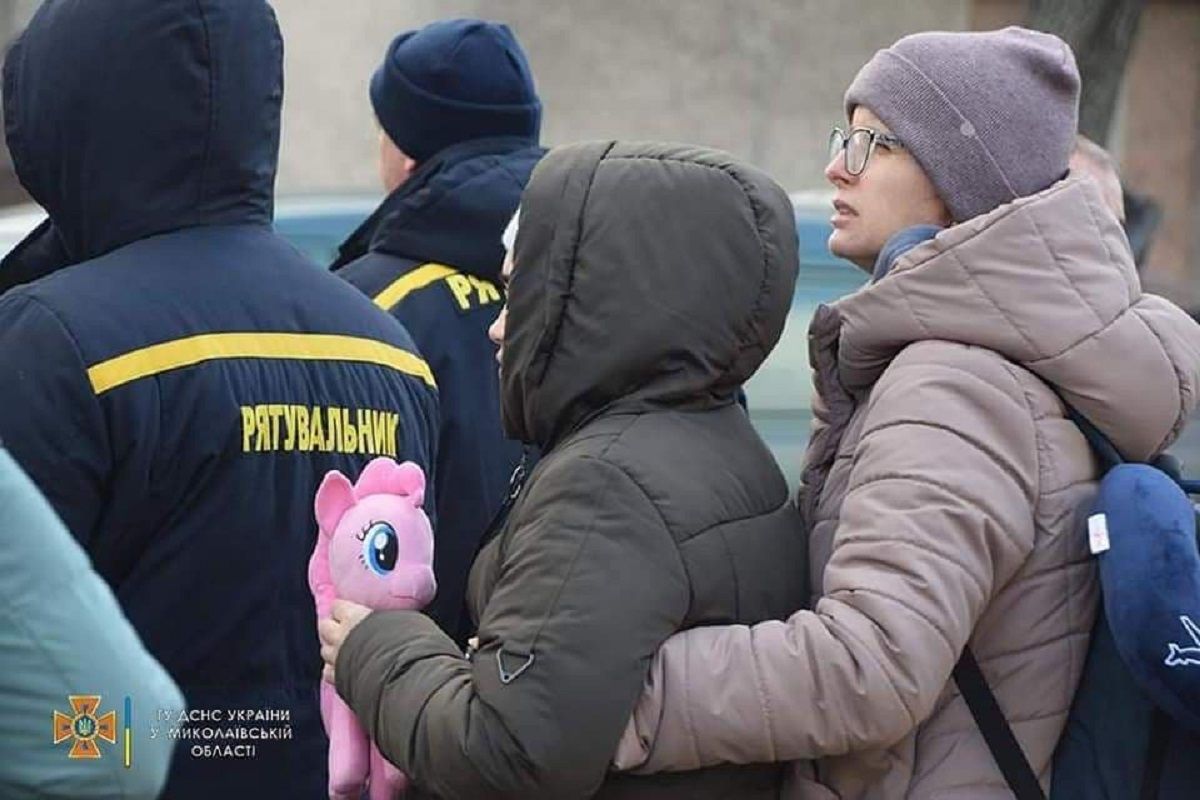 Росіяни розстріляли колону з жінками і дітьми під час евакуації на Київщині