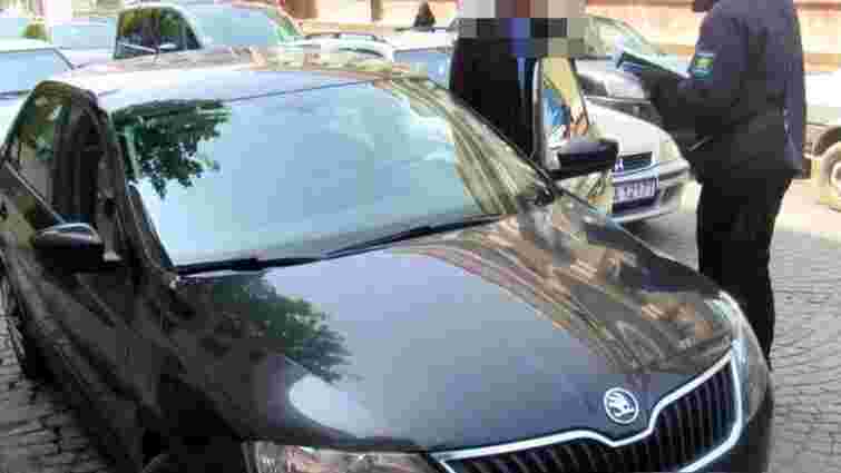 Тернопільська міськрада повертає штрафи за неправильне паркування авто