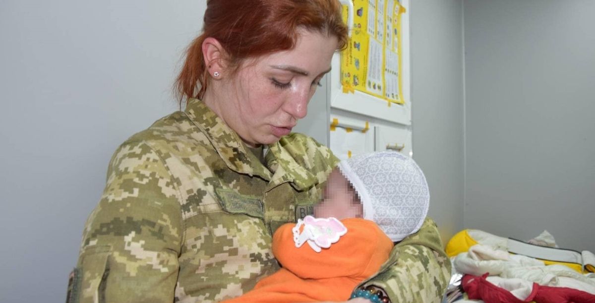 Двоє китайців намагались вивезти до Румунії немовлят із Буковини
