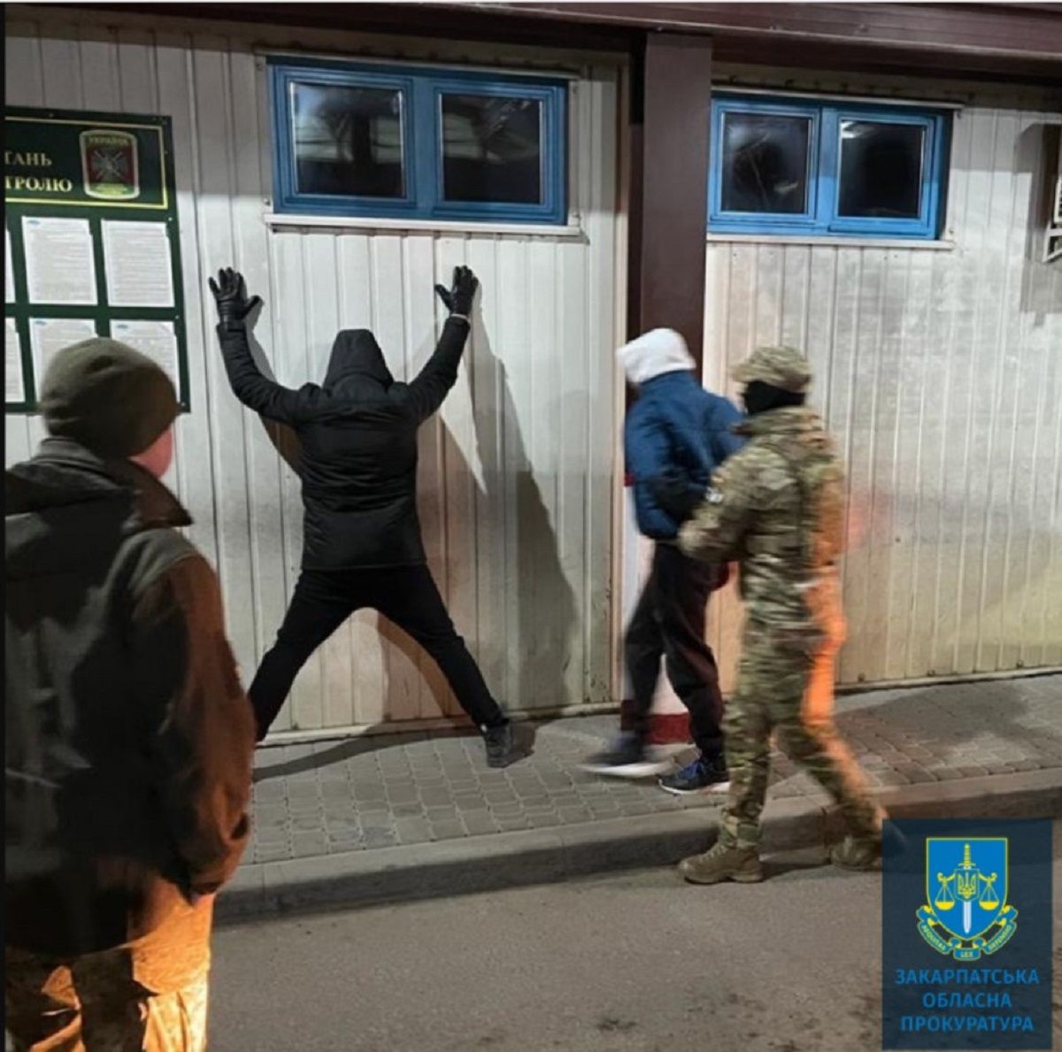 Затриманих на кордоні з Угорщиною трьох ухилянтів відправили в армію