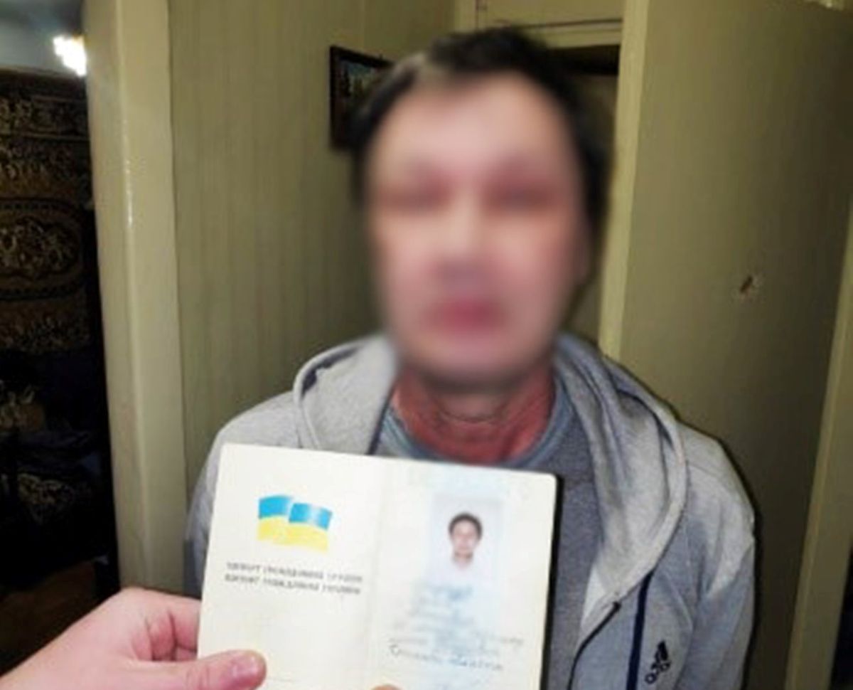 Поліція затримала 58-річного вербувальника диверсантів для нанесення міток у Франківську