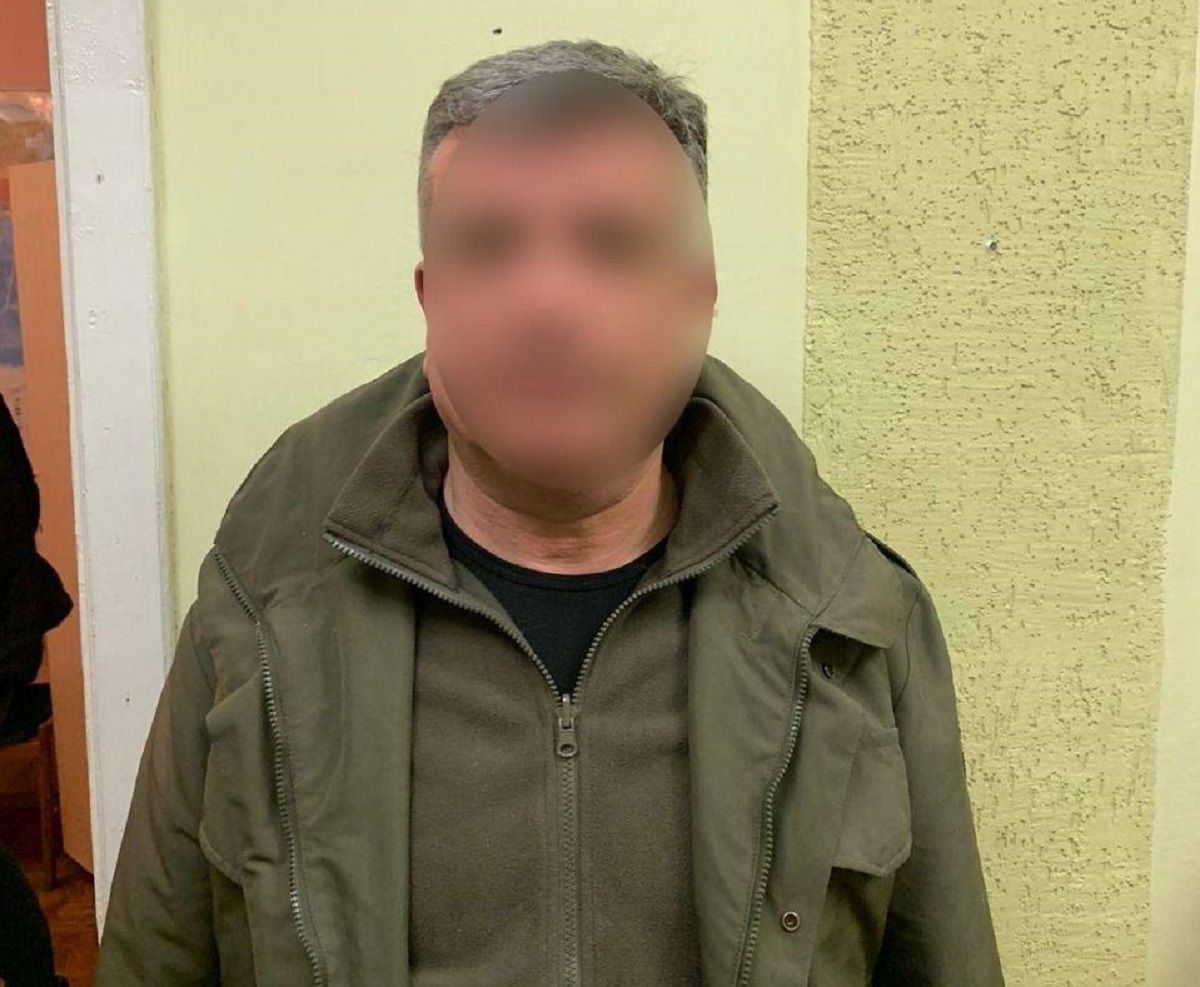 53-річний ужгородець побив літнє подружжя через зауваження за парковку