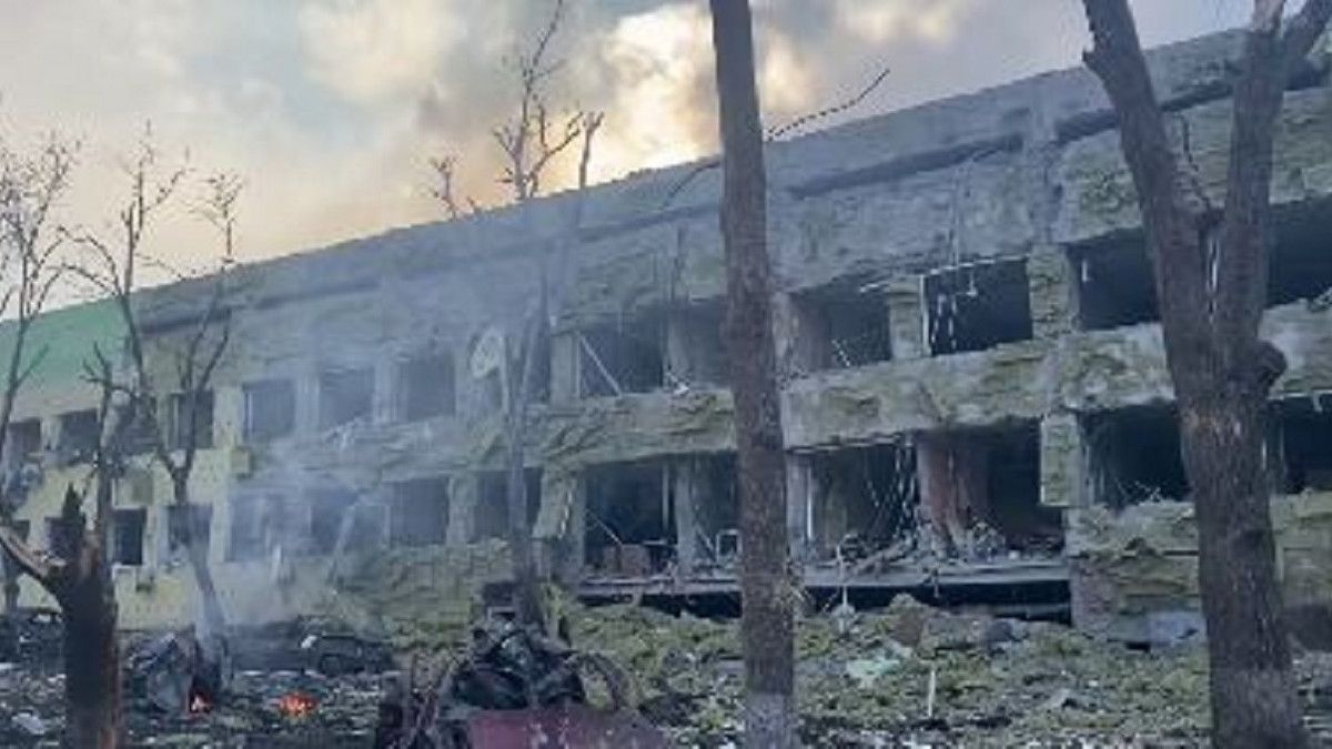Окупанти силоміць вивозять людей з Маріуполя на територію Росії