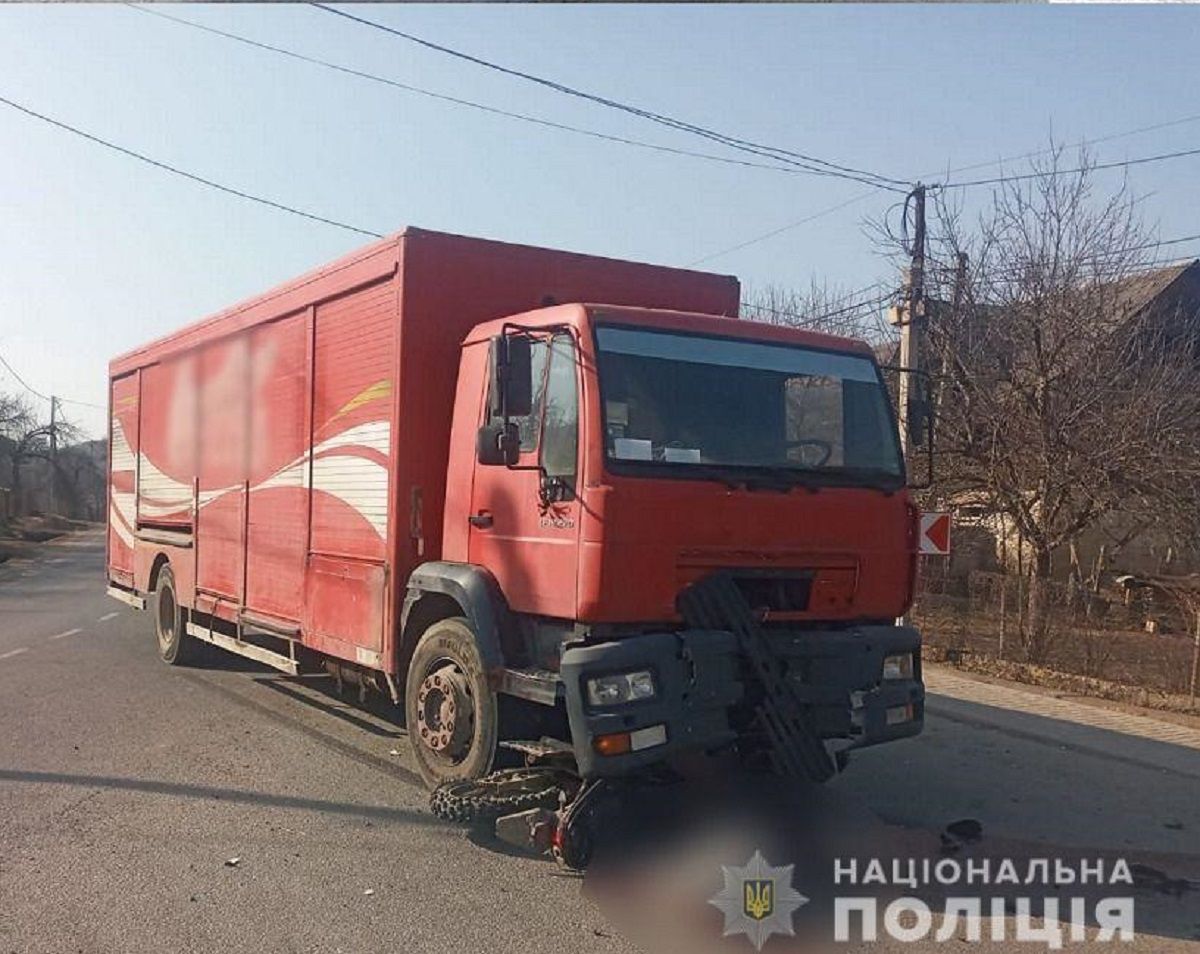 У лобовому зіткненні з вантажівкою на Закарпатті загинув 33-річний мотоцикліст