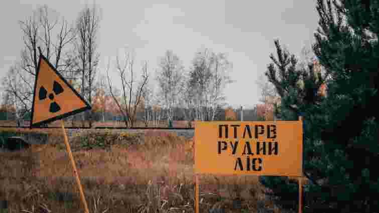 Через сильну пожежу у лісі біля Чорнобиля є загроза підвищення радіації