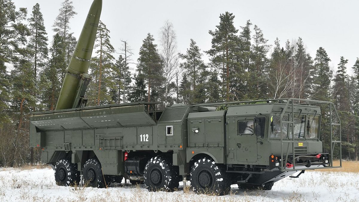Росія продовжує звозити ракети для «Іскандерів» на територію Білорусі 