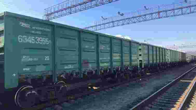 ДБР конфіскувало понад 100 вагонів з білоруськими добривами та сталлю