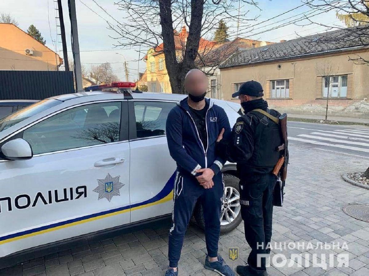 Поліція затримала 17-річного продавця наркотиків в Ужгороді