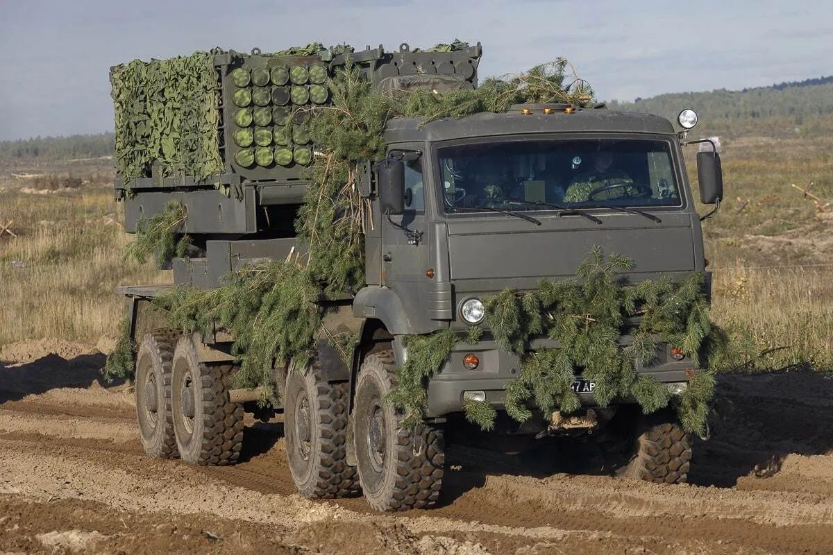 Росіяни використовують систему дистанційного мінування на Харківщині