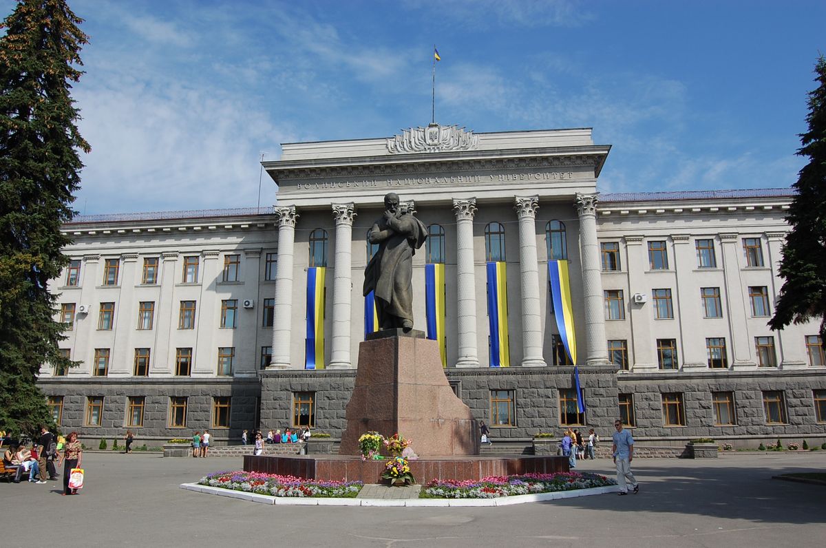 У Луцьку відкрили курси з вивчення української мови 