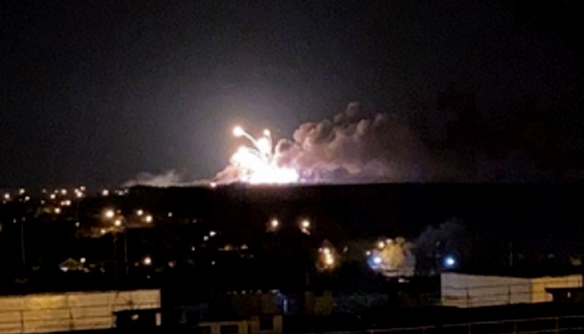 Біля російського Бєлгорода вибухнув склад боєприпасів