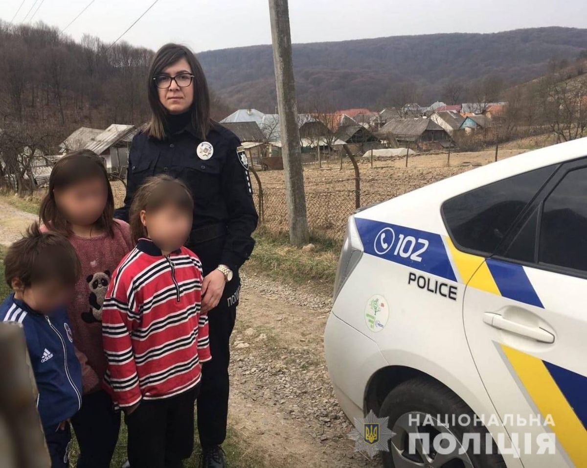 У багатодітної матері на Закарпатті забрали залишених напризволяще дітей