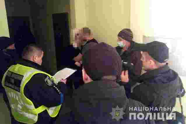 Поліцейські затримали двох близнюків за створення наркобанди у Хмельницькому