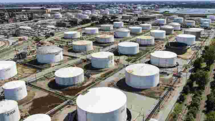 США відкривають стратегічний резерв нафти для стримування цін