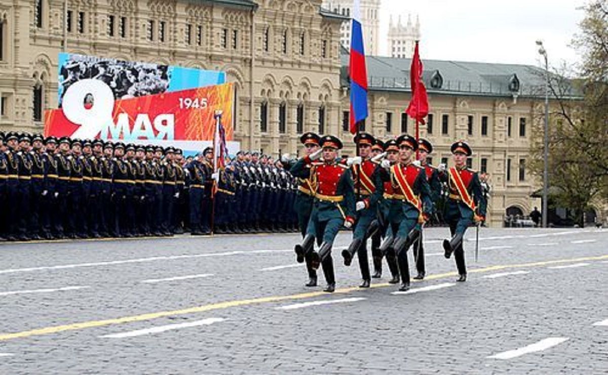Росія хоче завершити війну переможним парадом 9 травня, – Данілов