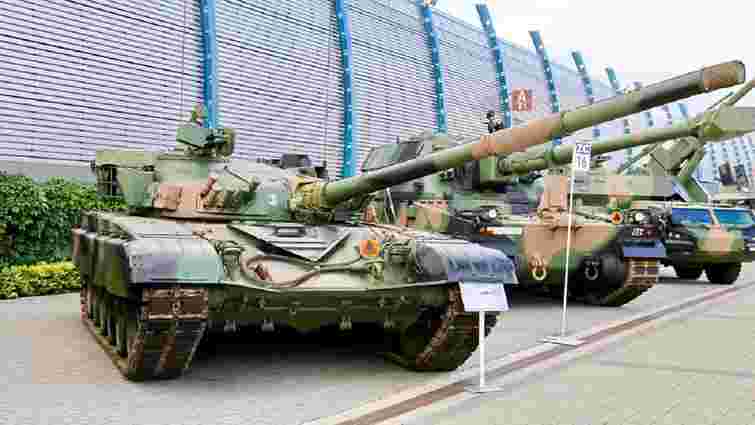 США домовляються з союзниками про передачу Україні радянських танків