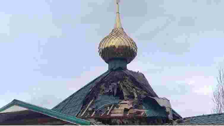 На Луганщині росіяни обстріляли церкву, є поранені