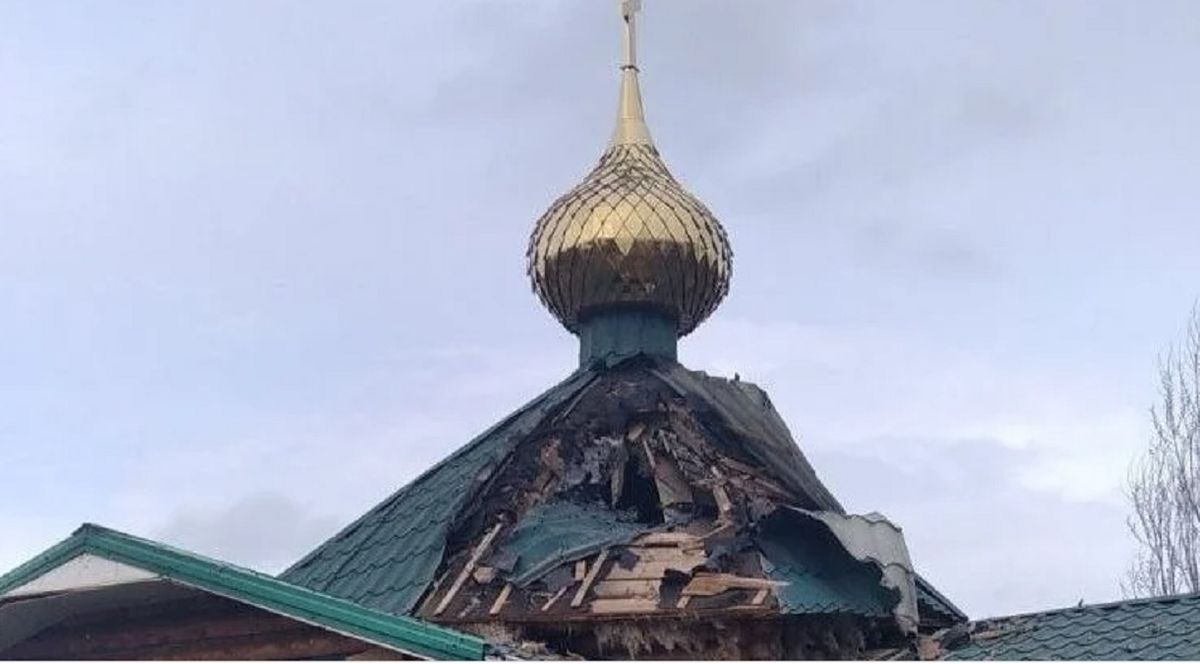 На Луганщині росіяни обстріляли церкву, є поранені